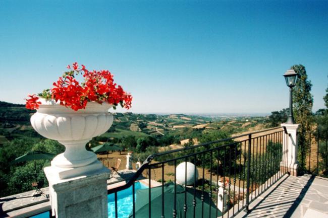 I Quattro Passeri Country House Santa Paola Exterior photo